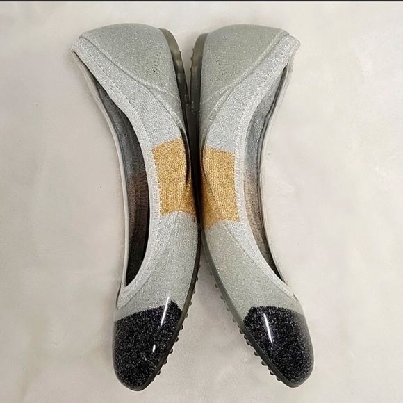 JA VIE FLATS Size 38   US7.5 SILVERBlackgold - Picture 2 of 5